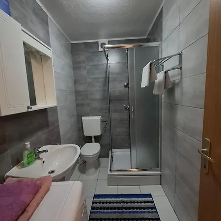 Luka Apartment